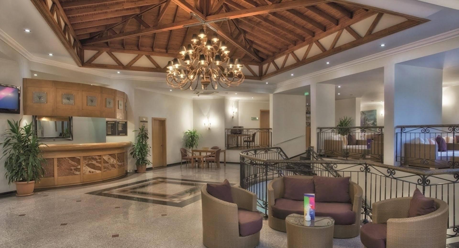 Akka Claros Hotel ケメル エクステリア 写真