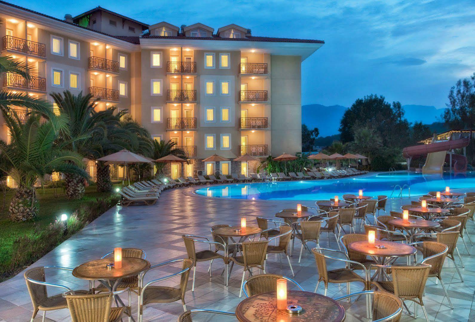 Akka Claros Hotel ケメル エクステリア 写真